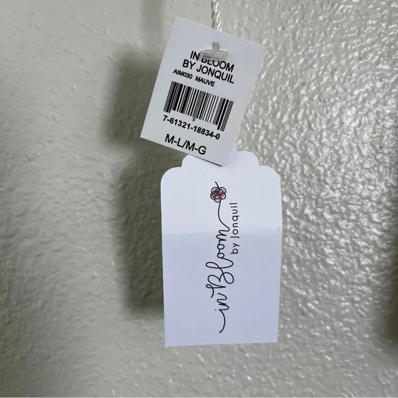 In Bloom by Jonquil | NWT Bailey Lace Trim Satin Wrap Size M/L - Picture 4 of 6